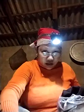 Snapshot of LeoPet2x chatting on 02-03-26, 07:30 LeoPet2x online show from 02-03-26, 07:30