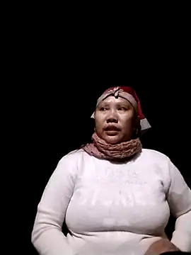 Snapshot of LeoPet2x chatting on 02-11-26, 01:49 LeoPet2x online show from 02-11-26, 01:49