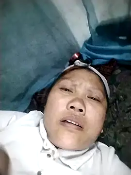 Snapshot of LeoPet2x chatting on 03-07-26, 05:21 LeoPet2x online show from 03-07-26, 05:21