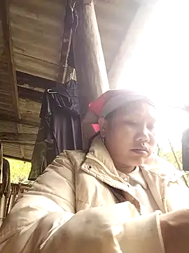 Snapshot of LeoPet2x chatting on 03-10-26, 06:40 LeoPet2x online show from 03-10-26, 06:40