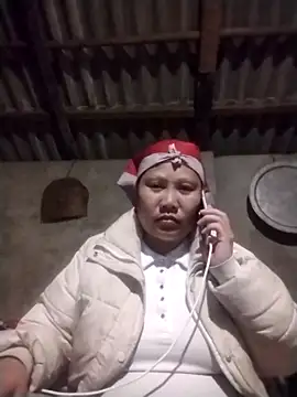 Snapshot of LeoPet2x chatting on 03-11-26, 06:03 LeoPet2x online show from 03-11-26, 06:03