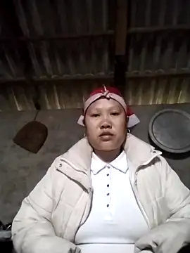 Snapshot of LeoPet2x chatting on 03-13-26, 03:46 LeoPet2x online show from 03-13-26, 03:46