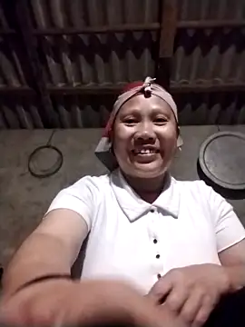 Snapshot of LeoPet2x chatting on 03-21-26, 11:26 LeoPet2x online show from 03-21-26, 11:26