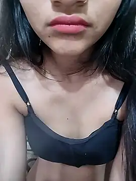 Snapshot of Sweet_Sexyy chatting on 03-18-26, 04:48 Sweet Sexyy online show from 03-18-26, 04:48