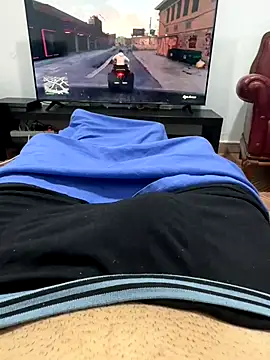 Davisuarez online show from 12-22-25, 06:16