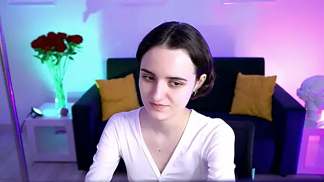 KateWillows online show from 03-19-26, 04:16