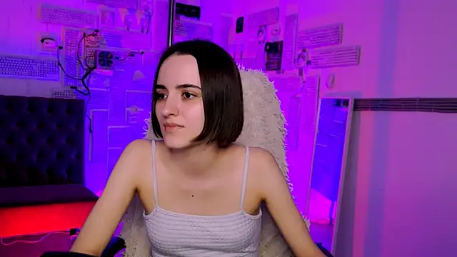 KateWillows online show from 04-01-26, 04:24