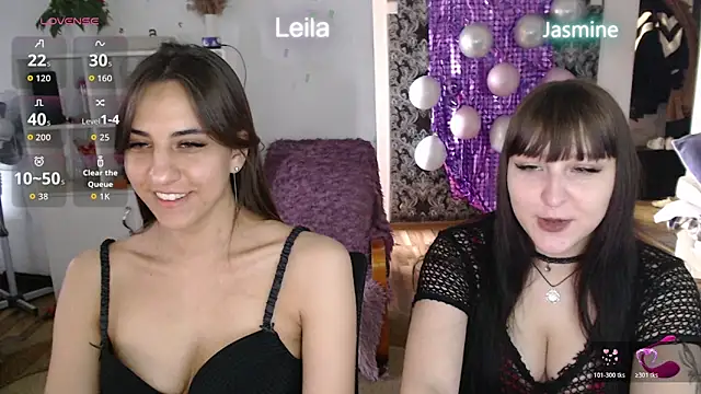 Snapshot of JasmineAdamss chatting on 06-18-26, 08:25 JasmineAdamss online show from 06-18-26, 08:25