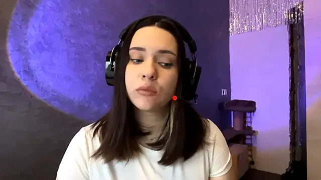 AngeliqueSulima online show from 12-16-25, 07:02