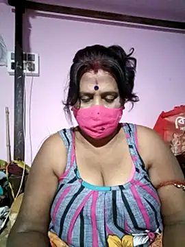 Snapshot of me-pari-hu chatting on 12-13-25, 07:53 me-pari-hu online show from 12-13-25, 07:53