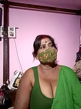 Snapshot of me-pari-hu chatting on 04-08-26, 04:07 me-pari-hu online show from 04-08-26, 04:07