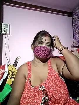 Snapshot of me-pari-hu chatting on 04-14-26, 05:30 me-pari-hu online show from 04-14-26, 05:30