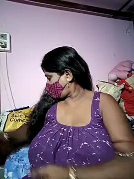 Snapshot of me-pari-hu chatting on 04-20-26, 05:59 me-pari-hu online show from 04-20-26, 05:59