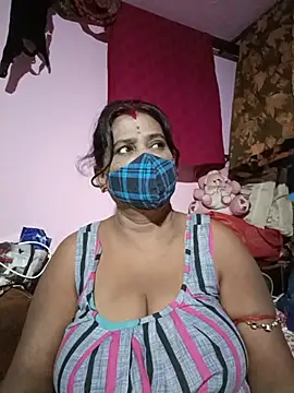 Snapshot of me-pari-hu chatting on 06-22-26, 04:59 me-pari-hu online show from 06-22-26, 04:59