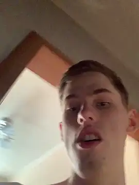 Snapshot of FreeRich chatting on 01-07-26, 04:15 FreeRich online show from 01-07-26, 04:15