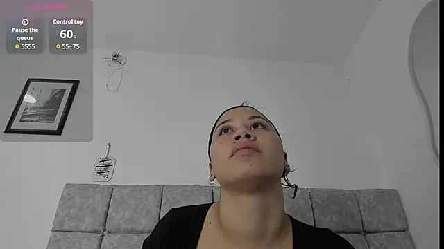 sofiia smith  online show from 01-12-26, 09:42