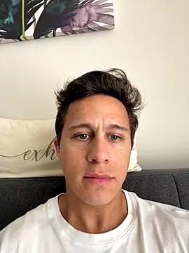 Emanueldickarg online show from 11-28-25, 06:32