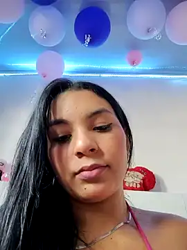 Aslyn-sexy23 online show from 12-18-25, 08:15