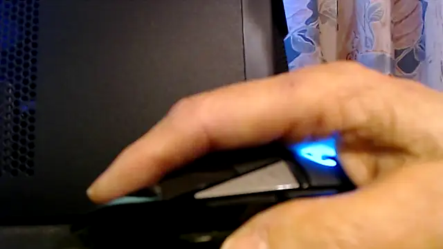 Tightholeboy online show from 11-28-25, 08:22