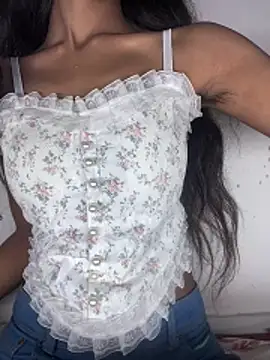 Snapshot of Kaveri_07 chatting on 12-15-25, 04:33 Kaveri 07 online show from 12-15-25, 04:33