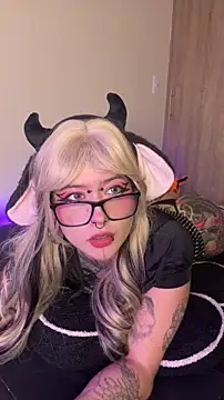 AryRousse online show from 12-17-25, 02:17