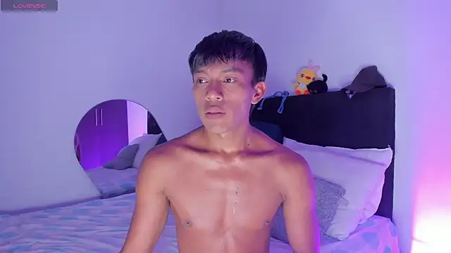 santinaughty online show from 04-06-26, 03:04