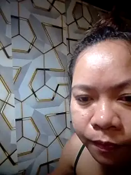 Snapshot of your_bootybabe1998 chatting on 12-01-25, 03:17 your bootybabe1998 online show from 12-01-25, 03:17