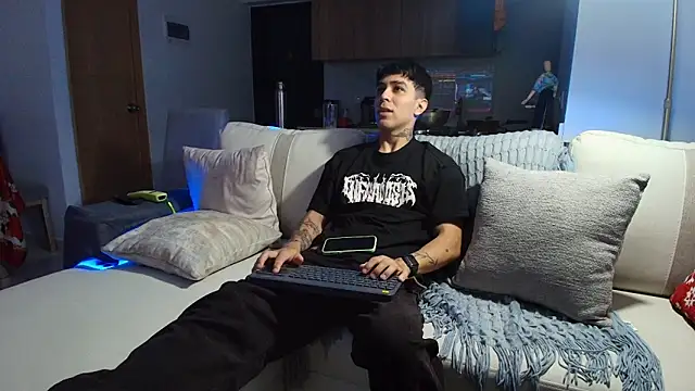 liorvante online show from 01-12-26, 01:11