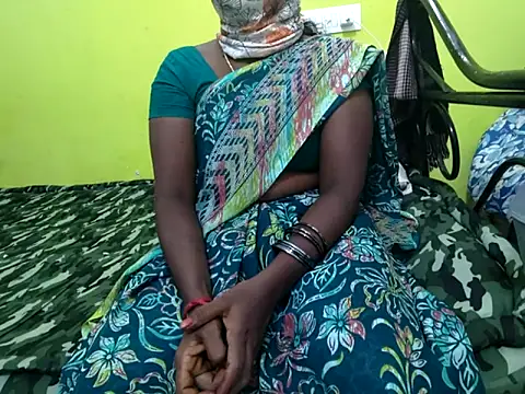 Snapshot of tamil_sumathi chatting on 06-19-26, 05:12 tamil sumathi online show from 06-19-26, 05:12