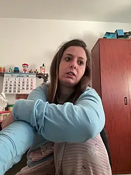 Sareyxon online show from 04-15-26, 07:04