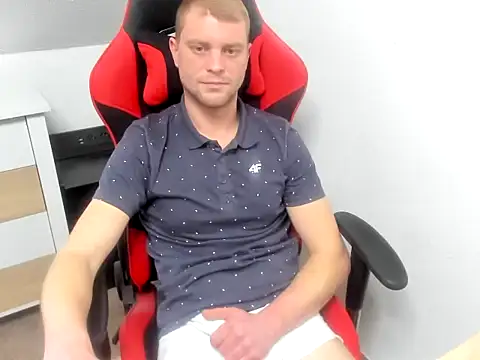 Snapshot of ladny92 chatting on 12-23-25, 11:08 ladny92 online show from 12-23-25, 11:08