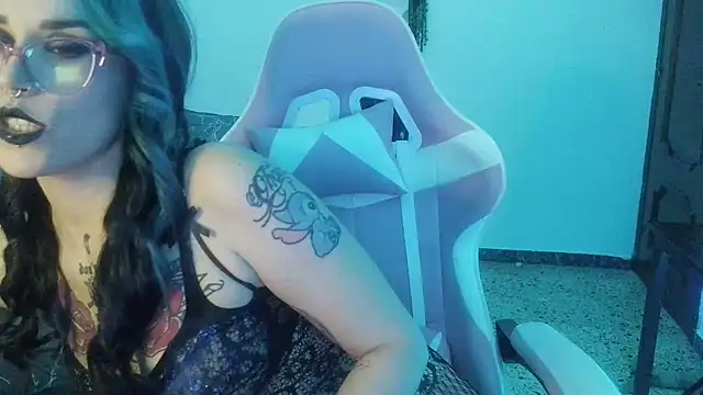 blackrose1997 online show from 04-01-26, 01:01