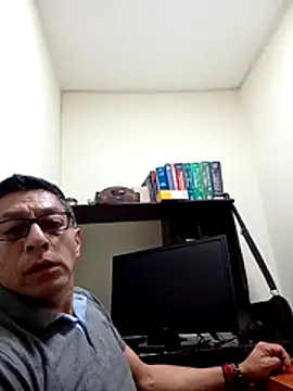 JRAdams23 online show from 12-17-25, 02:23