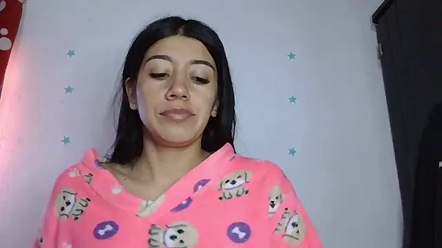 Snapshot of TaylorLove- chatting on 01-08-26, 12:51 TaylorLove- online show from 01-08-26, 12:51