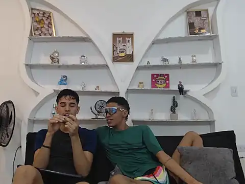 BIG COCKS online show from 12-04-25, 01:15