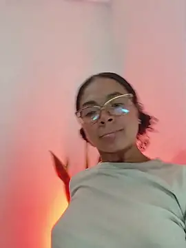 Snapshot of __VioletaHeaven__ chatting on 03-29-26, 09:26 VioletaHeaven online show from 03-29-26, 09:26