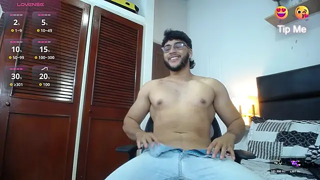 mike foxxx  online show from 12-15-25, 01:04