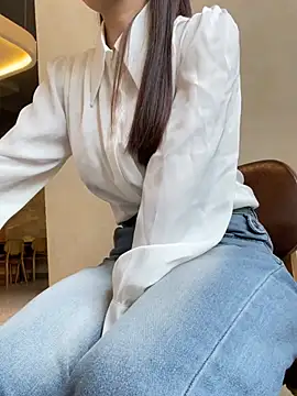 Aiko-Office online show from 03-20-26, 03:22