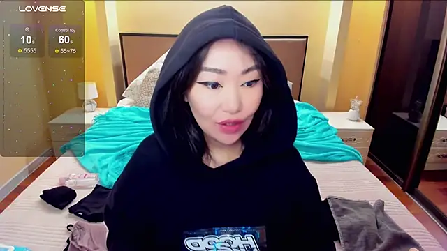 Purebeautyy online show from 02-12-26, 02:01