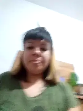 Snapshot of Mica321ok chatting on 12-17-25, 03:01 Mica321ok online show from 12-17-25, 03:01