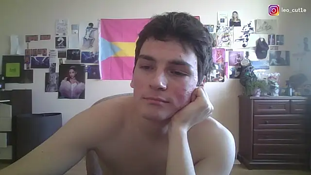 Snapshot of leo_cutie chatting on 03-14-26, 09:26 leo cutie online show from 03-14-26, 09:26