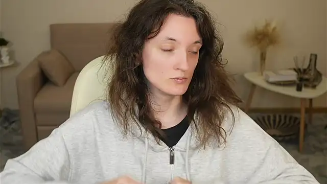 TameraNiedermeyer online show from 12-03-25, 01:31