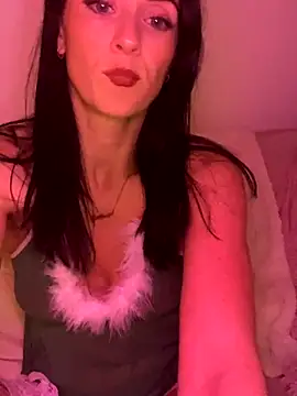 BritishBlueRose online show from 12-18-25, 08:37