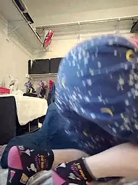 Snapshot of poleslut69 chatting on 02-18-26, 03:08 poleslut69 online show from 02-18-26, 03:08