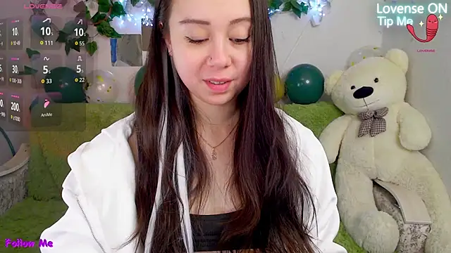 Snapshot of AlinaEleven chatting on 12-14-25, 11:42 AlinaEleven online show from 12-14-25, 11:42