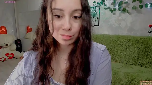 Snapshot of AlinaEleven chatting on 06-18-26, 09:41 AlinaEleven online show from 06-18-26, 09:41