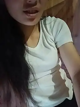 Snapshot of Hilary-123 chatting on 07-13-26, 02:14 Hilary-123 online show from 07-13-26, 02:14
