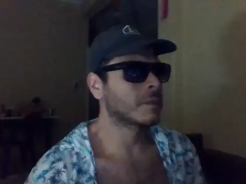 Snapshot of antagonista90 chatting on 12-17-25, 12:49 antagonista90 online show from 12-17-25, 12:49