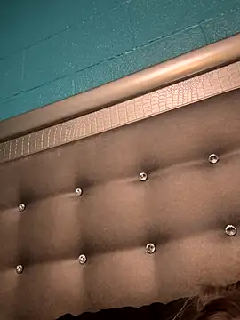 kenziebby0202 online show from 12-01-25, 09:14