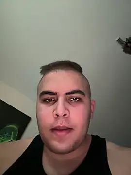 Snapshot of Darnold007 chatting on 12-18-25, 07:58 Darnold007 online show from 12-18-25, 07:58